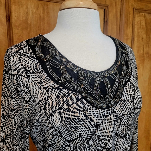 Roz & Ali Scoop Neck Tunic Top. Women's. Size M - Picture 3 of 7